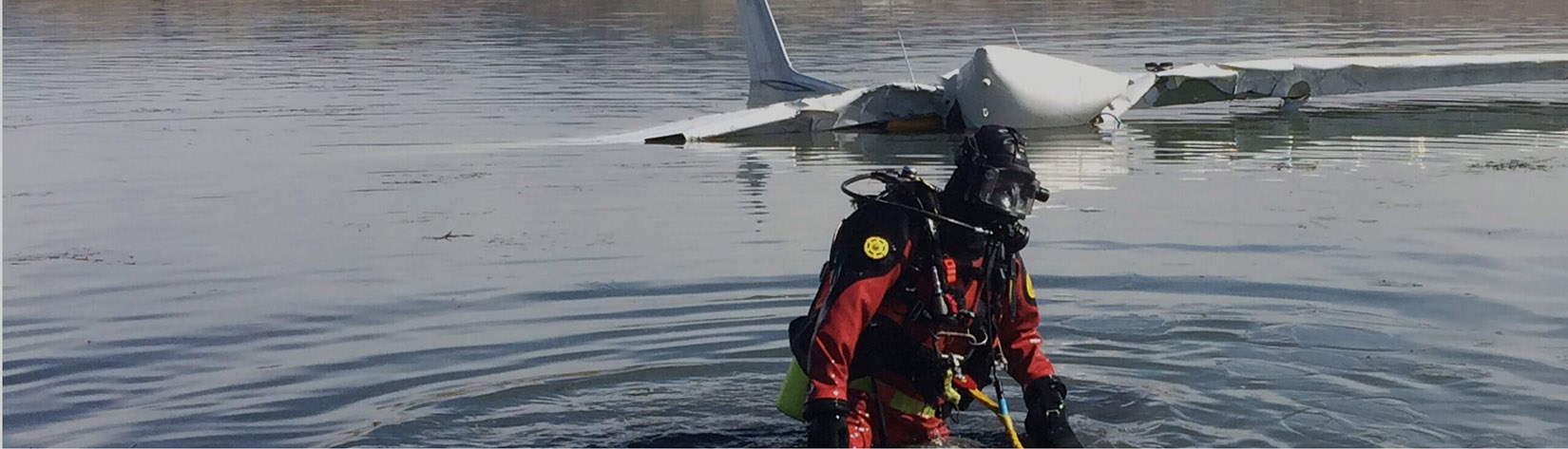 water rescue training team